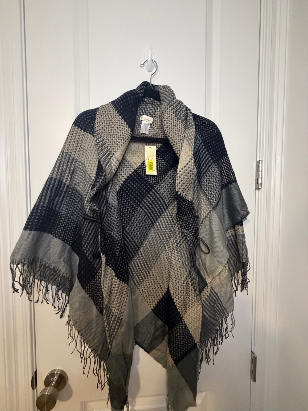 Open-Front Plaid Fringe Poncho Wrap - Black & Gray